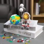 Astronaut Balloon Blocks 1368pcs - Image 2