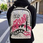 Τσάντα Πλάτης με Σχέδιο Graffiti Γκρίζο - Image 2